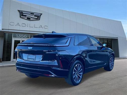 2024 Cadillac LYRIQ Sport