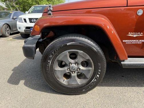 Copperhead Pearlcoat 2014 Jeep Wrangler Unlimited Sahara