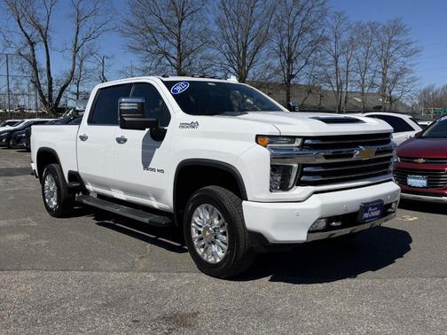 Summit White 2022 Chevrolet Silverado 3500 High Country