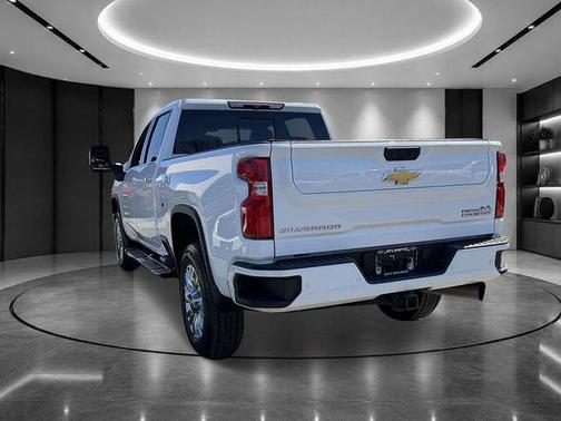 Summit White 2022 Chevrolet Silverado 3500 High Country