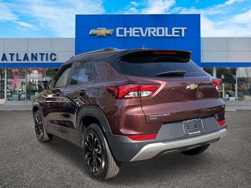 Red Metallic 2022 Chevrolet Trailblazer LT
