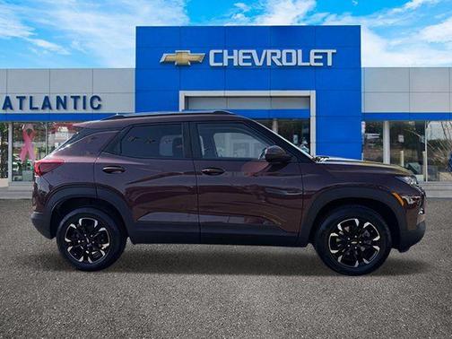 Red Metallic 2022 Chevrolet Trailblazer LT