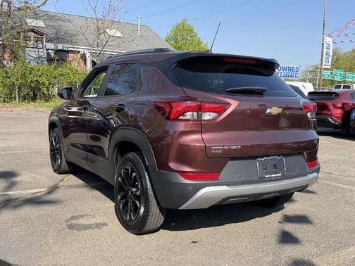 Red Metallic 2022 Chevrolet Trailblazer LT