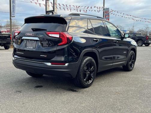 2022 GMC Terrain AT4