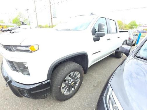 2024 Chevrolet Silverado 2500 Custom