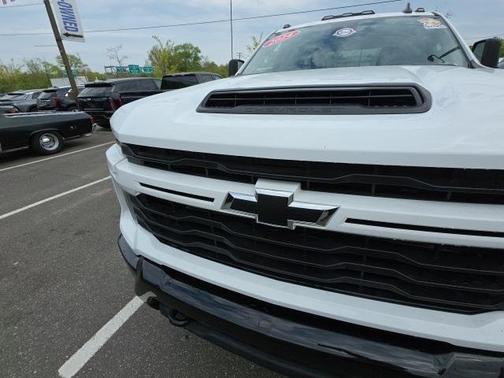 2024 Chevrolet Silverado 2500 Custom