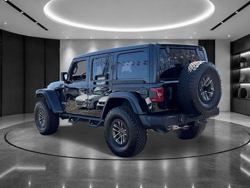 Black Clearcoat 2024 Jeep Wrangler Rubicon 392