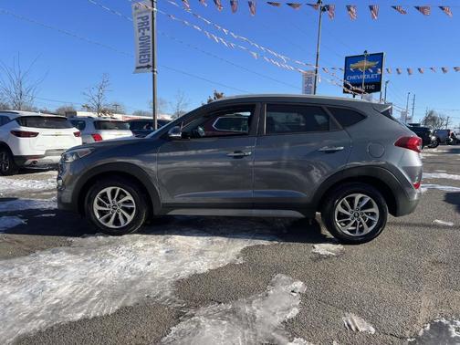 2017 Hyundai TUCSON SE Plus