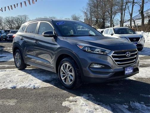 2017 Hyundai TUCSON SE Plus