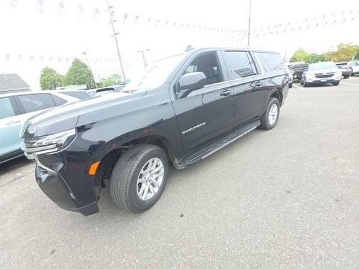2024 Chevrolet Suburban LS