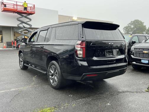2023 Chevrolet Suburban Z71