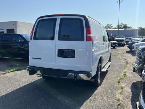 2023 Chevrolet Express 2500 Work Van