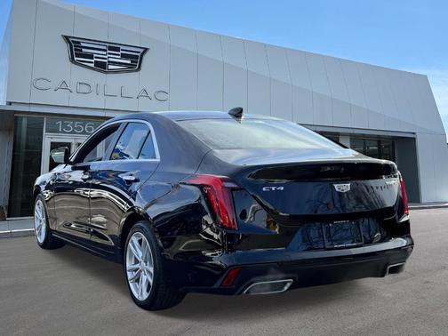 2023 Cadillac CT4 Luxury