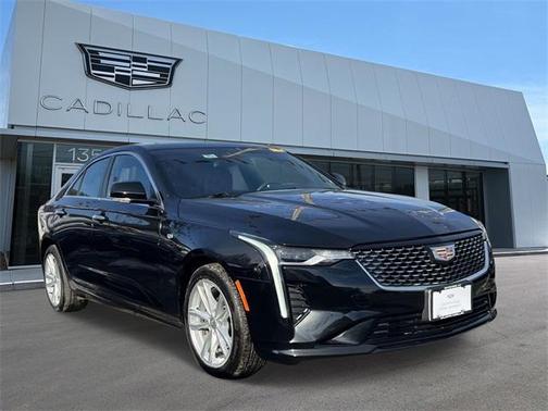 2023 Cadillac CT4 Luxury
