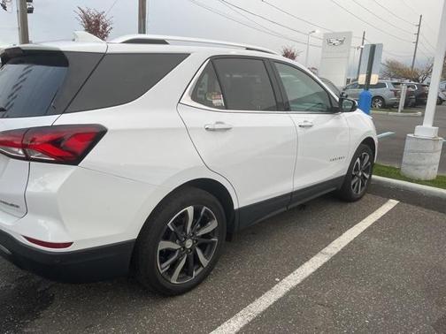 2023 Chevrolet Equinox Premier