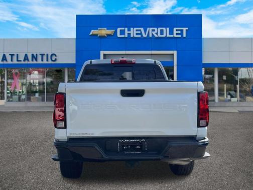 2023 Chevrolet Colorado WT