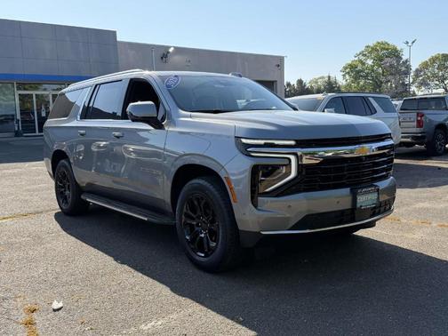 Sterling Gray Metallic 2025 Chevrolet Suburban LS