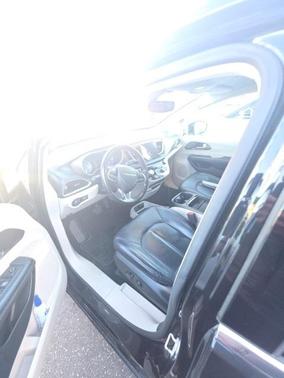 2019 Chrysler Pacifica Touring-L