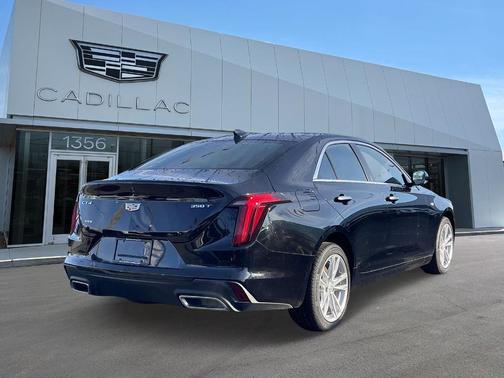 2023 Cadillac CT4 Luxury