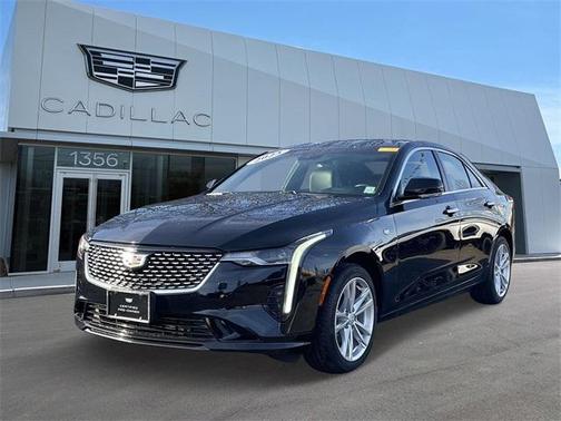 2023 Cadillac CT4 Luxury