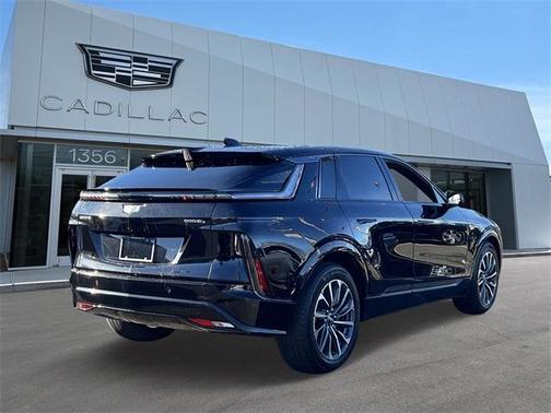 2024 Cadillac LYRIQ Sport