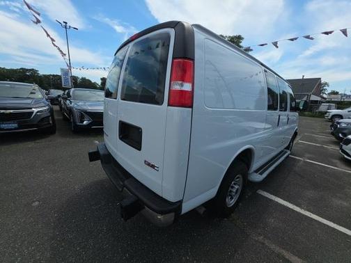 2023 GMC Savana 2500 Work Van