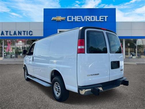 2023 GMC Savana 2500 Work Van