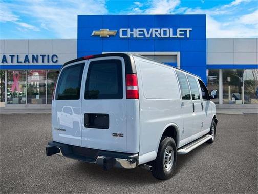 2023 GMC Savana 2500 Work Van