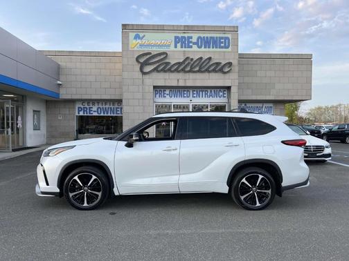 2022 Toyota Highlander XSE