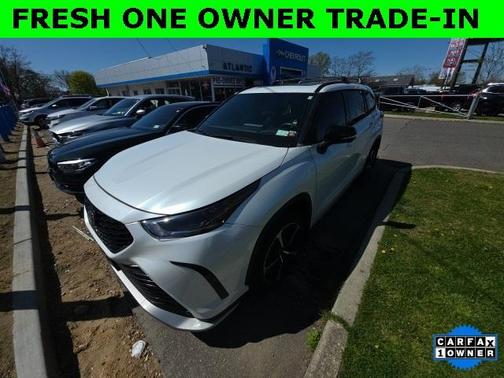 2022 Toyota Highlander XSE