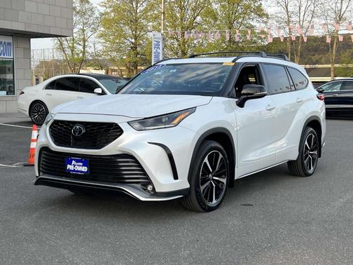 2022 Toyota Highlander XSE