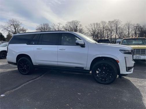 2023 Cadillac Escalade ESV Sport Platinum