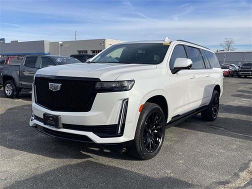 2023 Cadillac Escalade ESV Sport Platinum