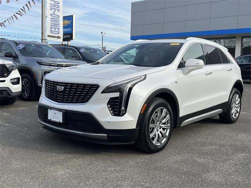 2021 Cadillac XT4 Premium Luxury