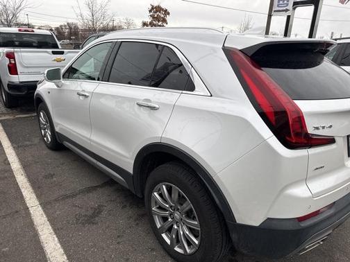 2021 Cadillac XT4 Premium Luxury