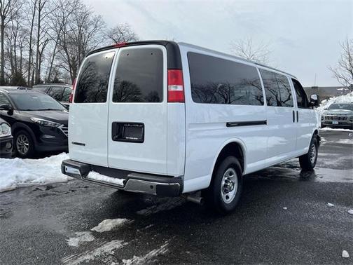 2024 Chevrolet Express 3500 LT