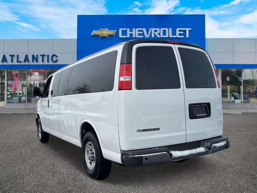 2024 Chevrolet Express 3500 LT