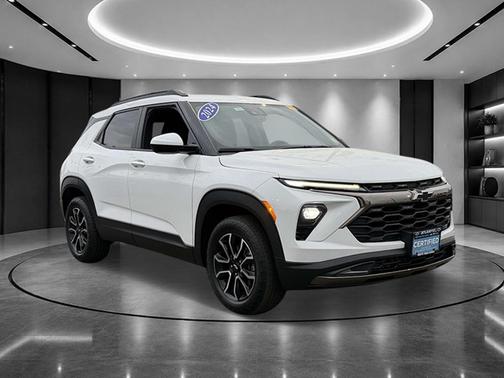 Summit White 2024 Chevrolet Trailblazer ACTIV