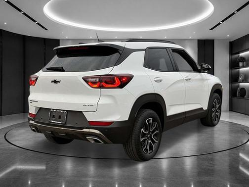 Summit White 2024 Chevrolet Trailblazer ACTIV