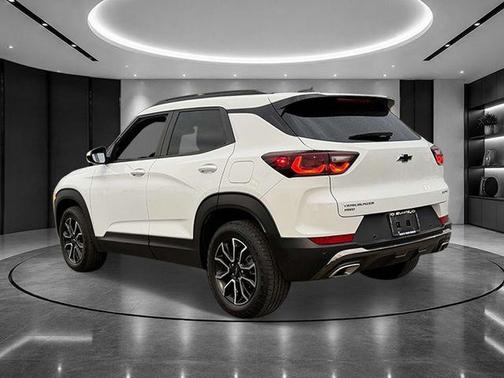 Summit White 2024 Chevrolet Trailblazer ACTIV