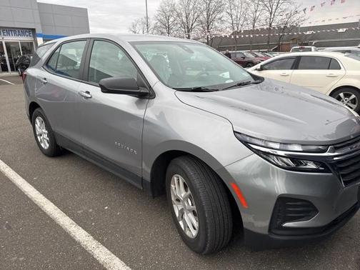 2023 Chevrolet Equinox LS
