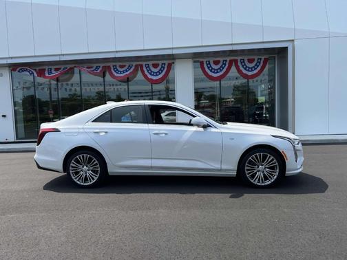 2022 Cadillac CT4 Premium Luxury