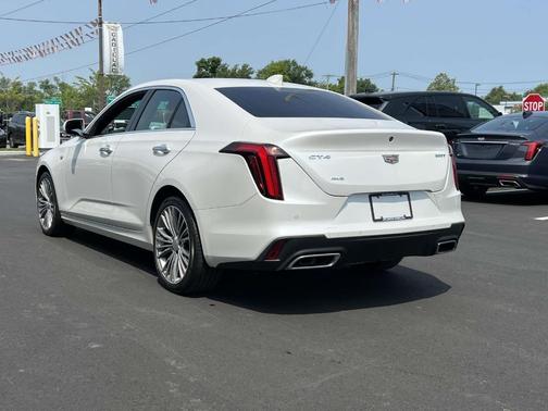 2022 Cadillac CT4 Premium Luxury