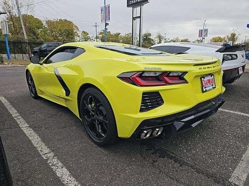 2022 Chevrolet Corvette Stingray w/2LT