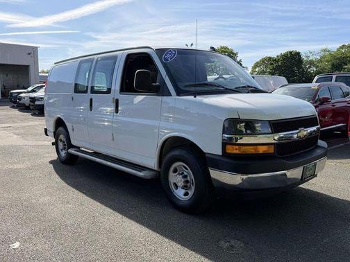 Summit White 2024 Chevrolet Express 2500 Work Van
