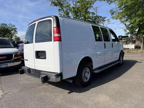 Summit White 2024 Chevrolet Express 2500 Work Van