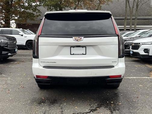 2023 Cadillac Escalade Sport