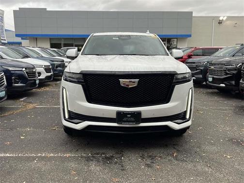 2023 Cadillac Escalade Sport