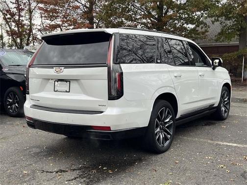 2023 Cadillac Escalade Sport