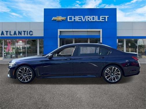 2022 BMW 750 i xDrive